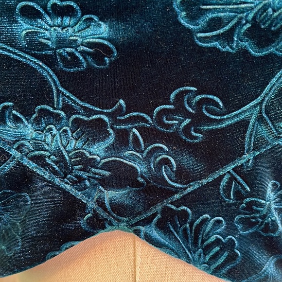 Velvet Festival Crop Top - Picture 3 of 6